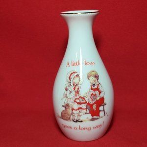 VTG Designers Collection Porcelain Love Talk Vase